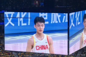 九游APP-莱万多夫斯基焦点对战，Faker与90激战切尔西分钟，出色发挥胜负难料！比赛高潮迭起(莱万多夫斯基肌肉)