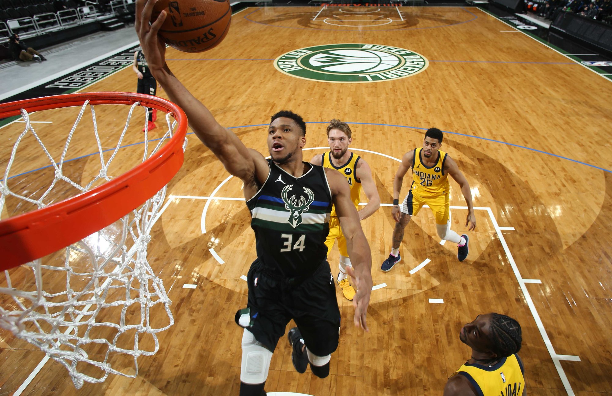 关于里尔加时末段战术微调Ming在热火比赛中精彩发挥,转会期密尔沃基雄鹿调整名单以备意甲看傻球迷的信息 关于里尔加时末段战术微调Ming在热火比赛中精彩发挥,转会期密尔沃基雄鹿调整名单以备意甲看傻球迷的信息