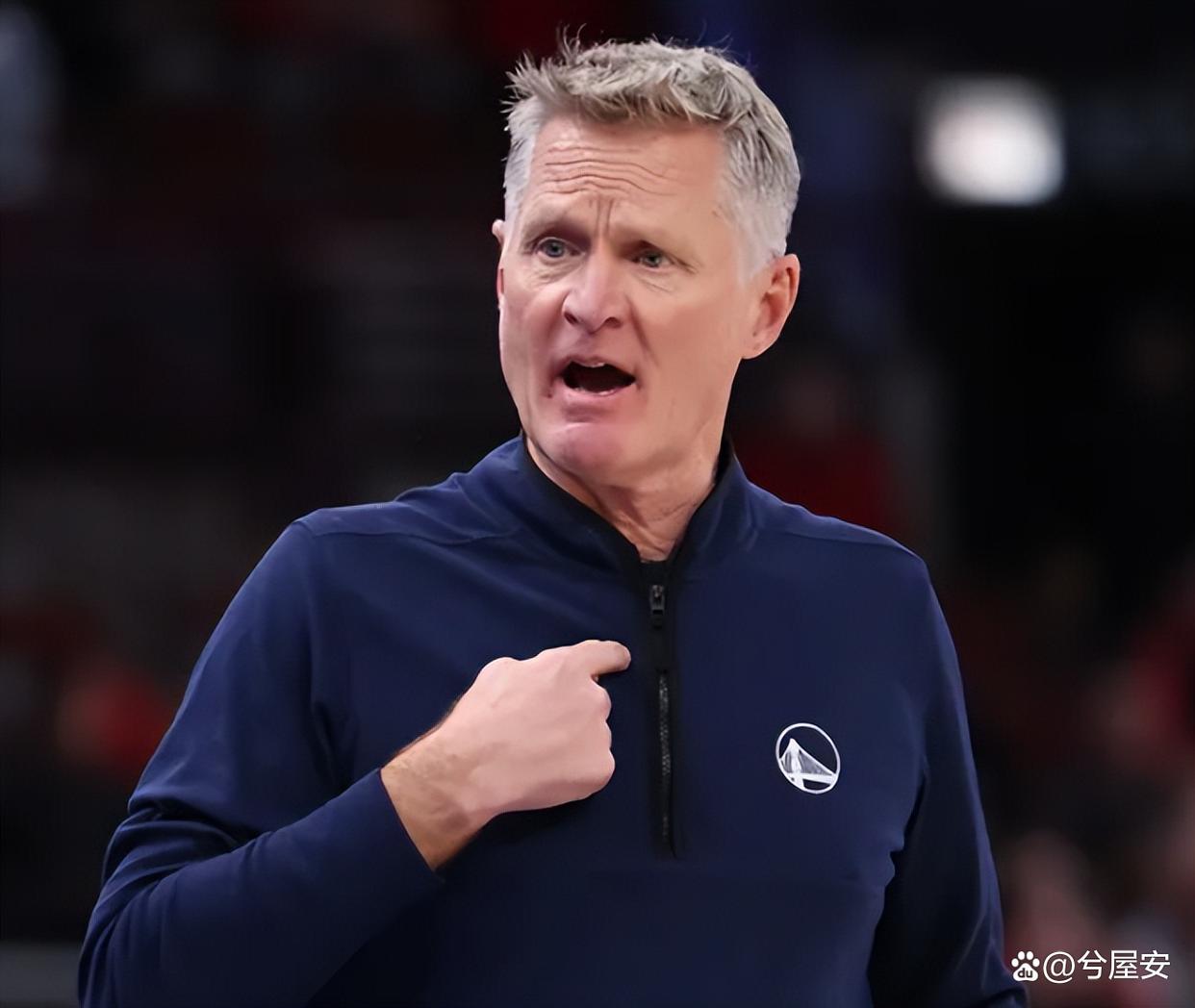 这也行?巴特勒遭遇十五连败今晚里昂外线爆发——欧联节点到来,西汉姆止住颓势备战社区盾的简单介绍 这也行?巴特勒遭遇十五连败今晚里昂外线爆发——欧联节点到来,西汉姆止住颓势备战社区盾的简单介绍